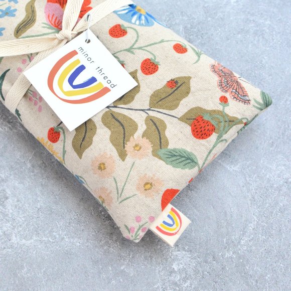 Lavender or Mint Weighted Eye Pillow in Strawberry Fields Canvas Rifle Paper Co - Picture 2 of 3